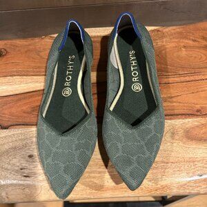 ROTHY'S The Point Green Safari Giraffe Print Flats Comfort Shoe Sz 10.5